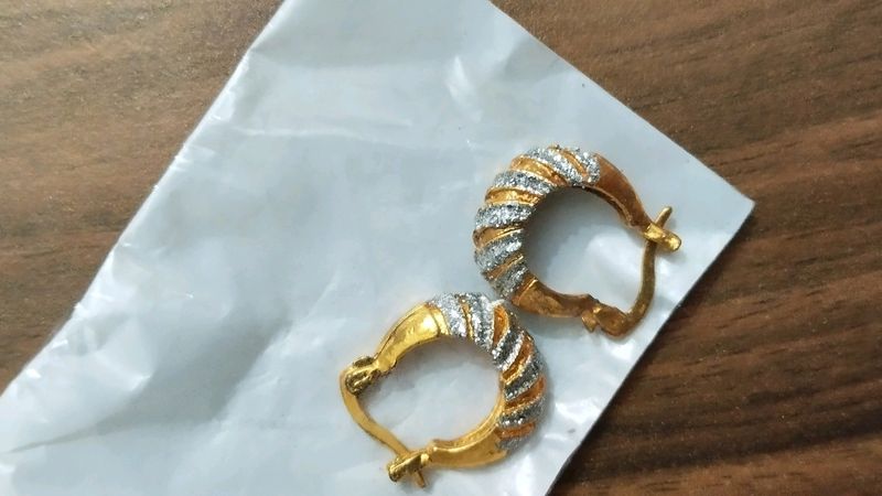 Beautiful Unused Golden Earrings