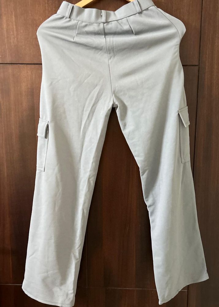 grey color cargo light weight to wear