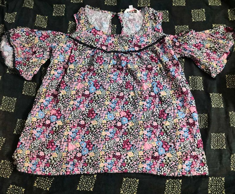 Floral Cold Shoulder Top