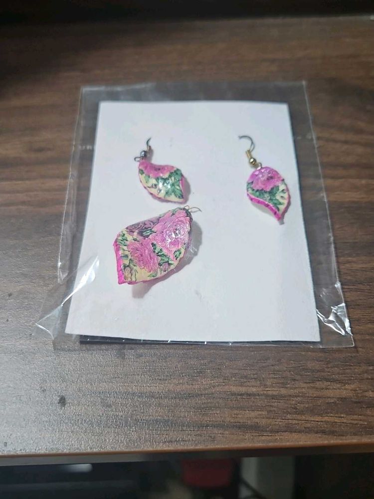 hand painted  Drop Earrings and neckpiece