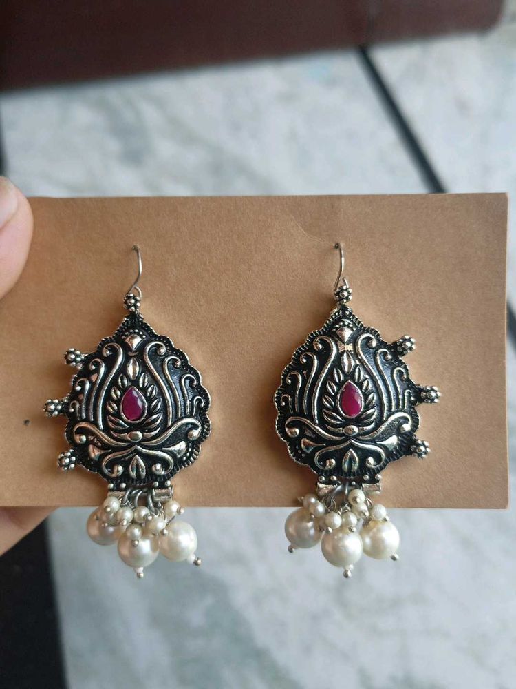 Oxidised Earrings 🖤🤍