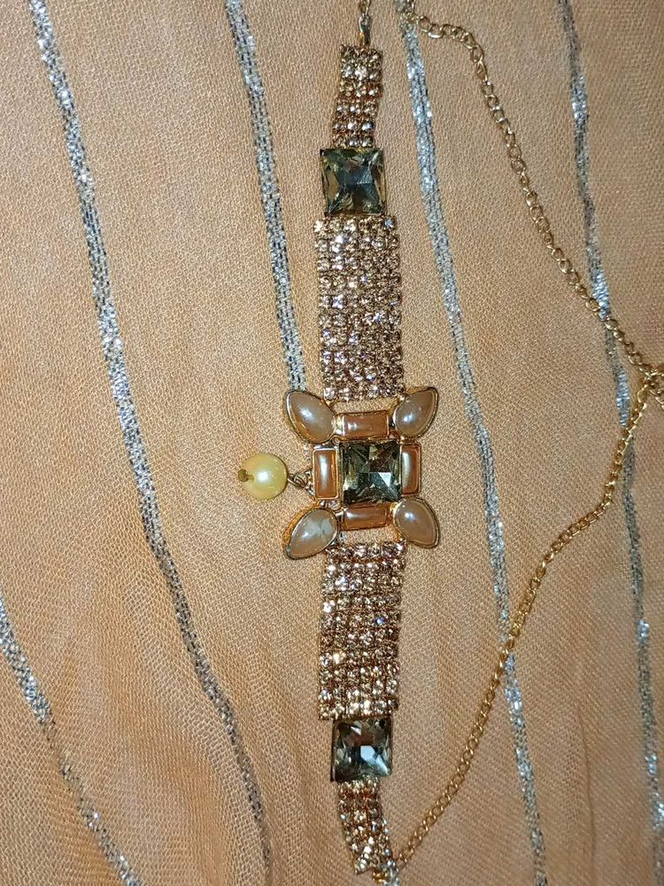 Elegant Bejeweled Necklace