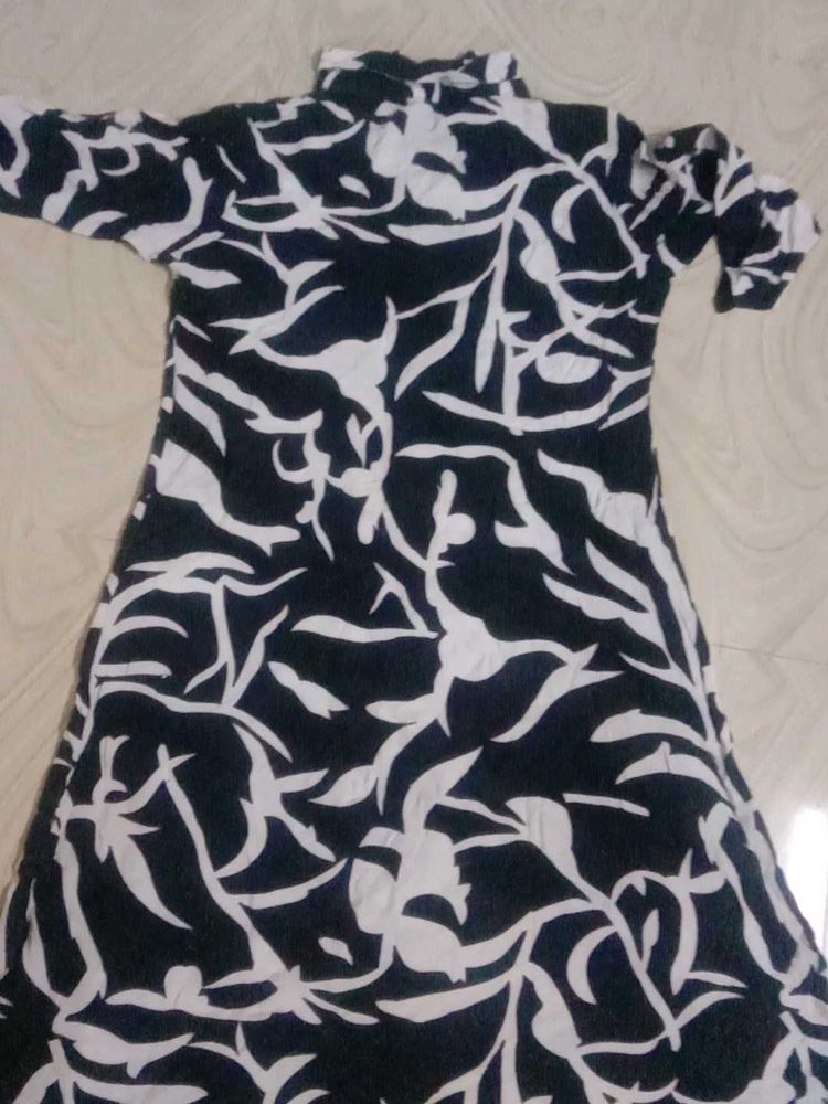Black And White Printed Top