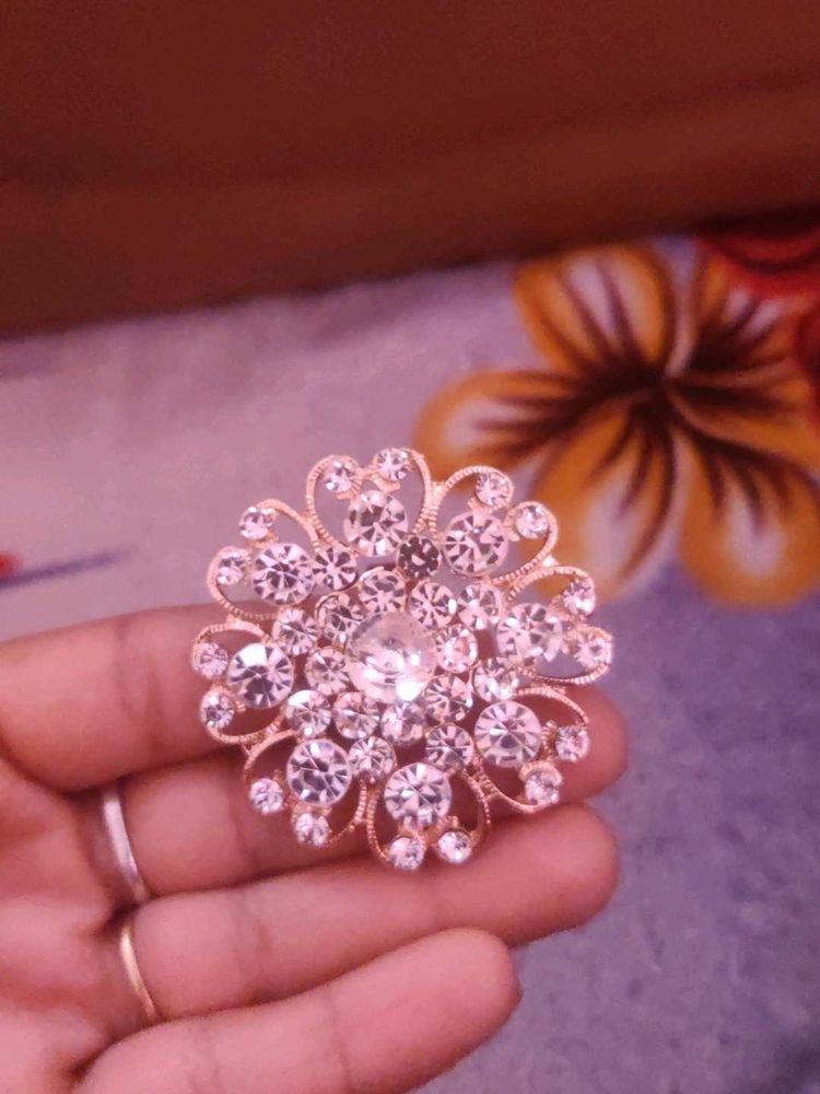 Sparkling Rhinestone Flower Ring