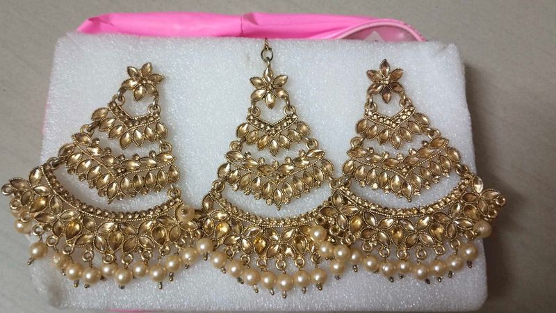 Golden Indian Jewelry Set