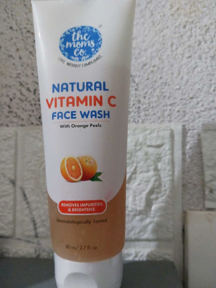 The Mom&#39;s Co Natural Vitamin C FAce Wash