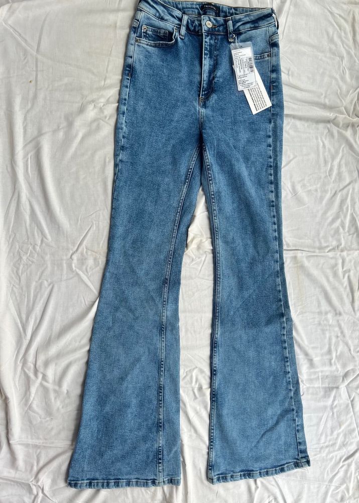 BOOTCUT INTERNATIONAL BRAND Denim Jeans