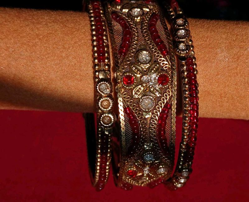 ELEGANT BANGLES YOU MUST BUYY!!