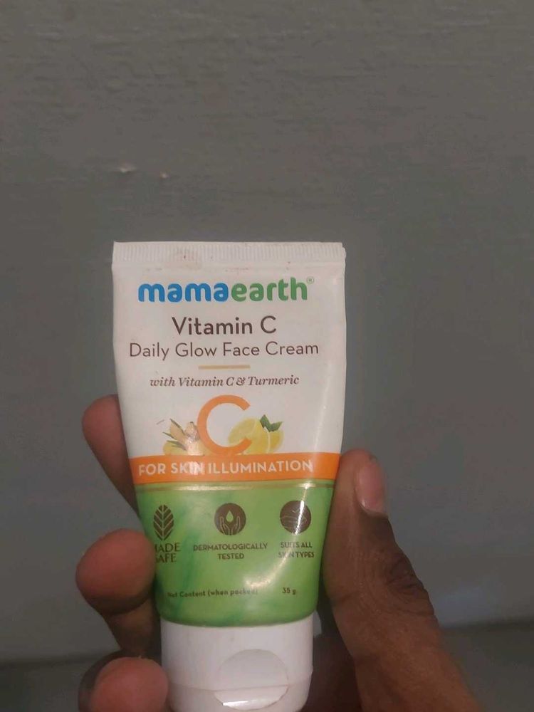 Mamaearth Vitamin C Daily Glow Face Cream