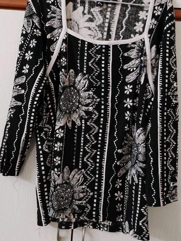 Patterned 3/4 Sleeve Top