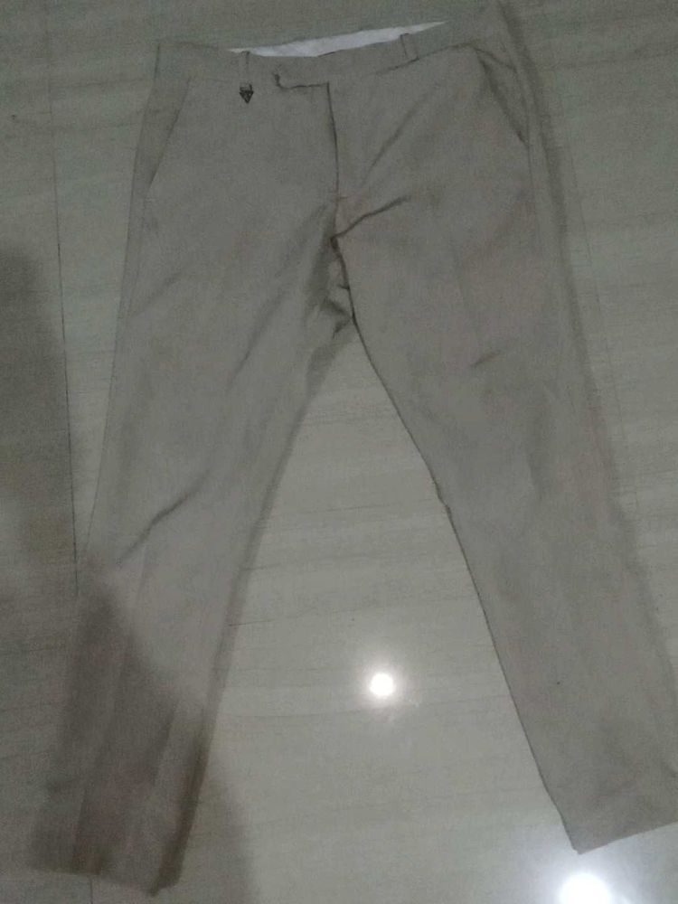 Men&#39;s Beige Trousers