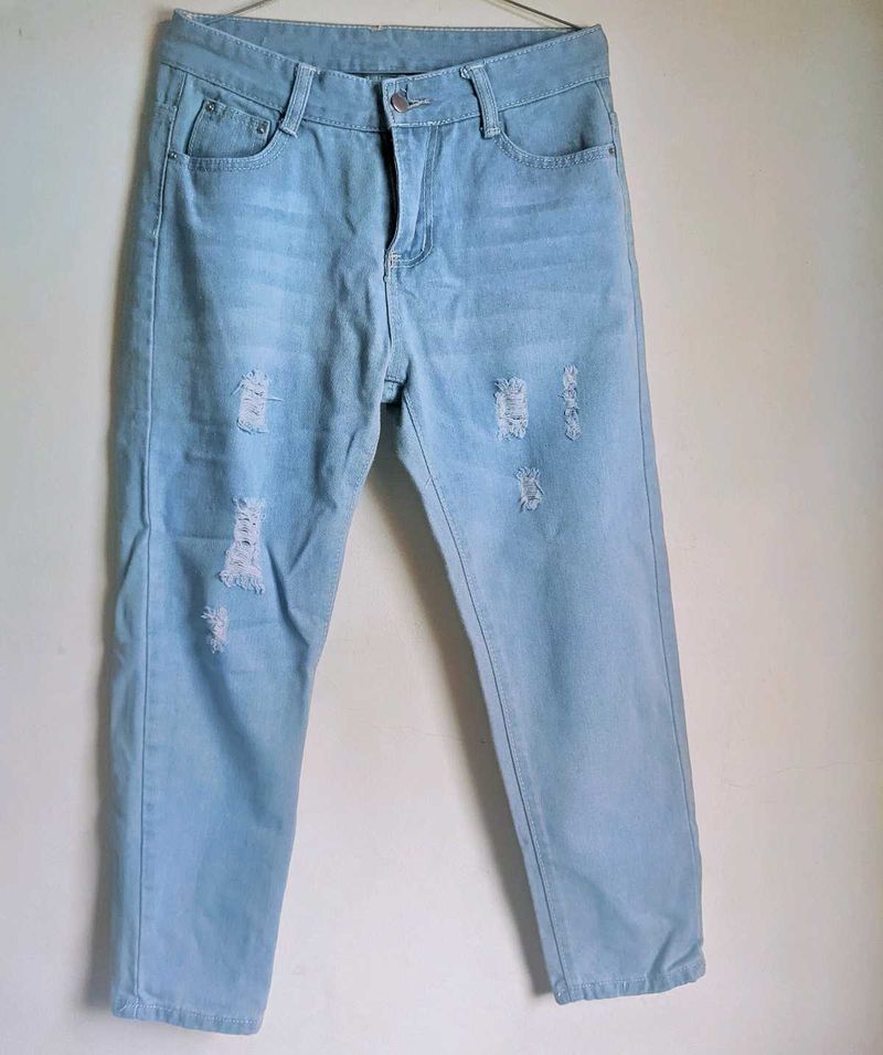 Women Boyfriend Ripped Fit Jeans