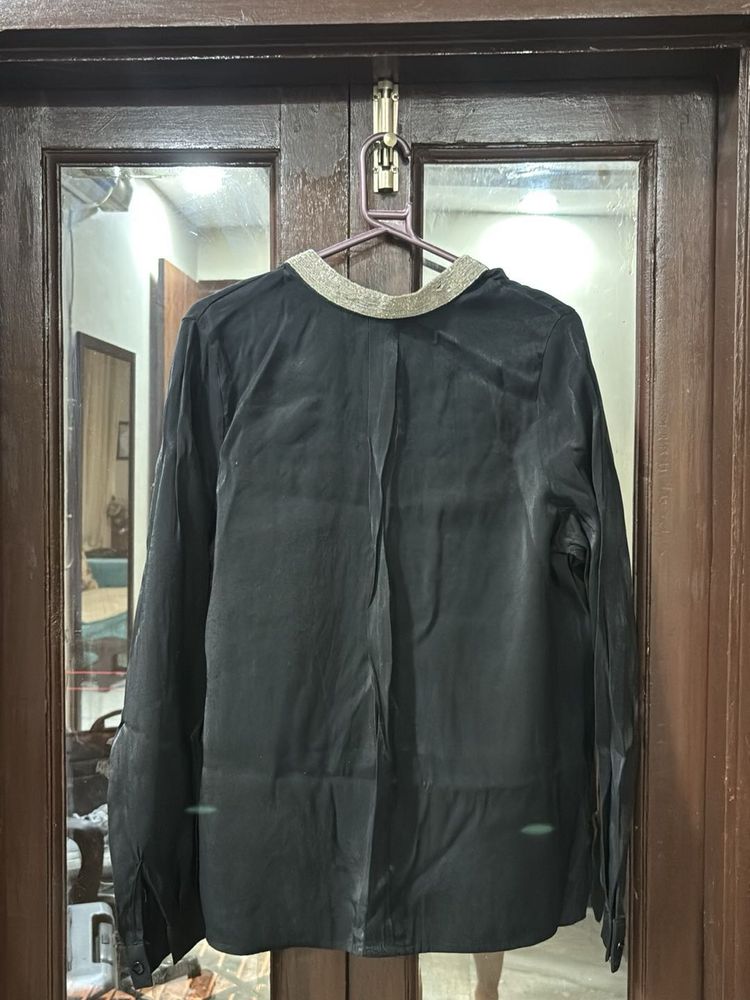 Elegant Black Blouse