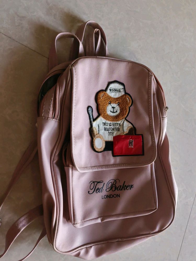 Small Beg Light Pink Colour