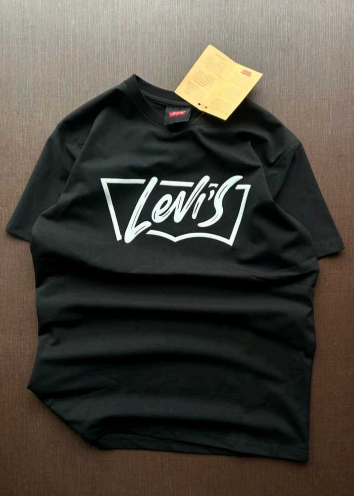 Levi&#39;s Graphic Tee - Black