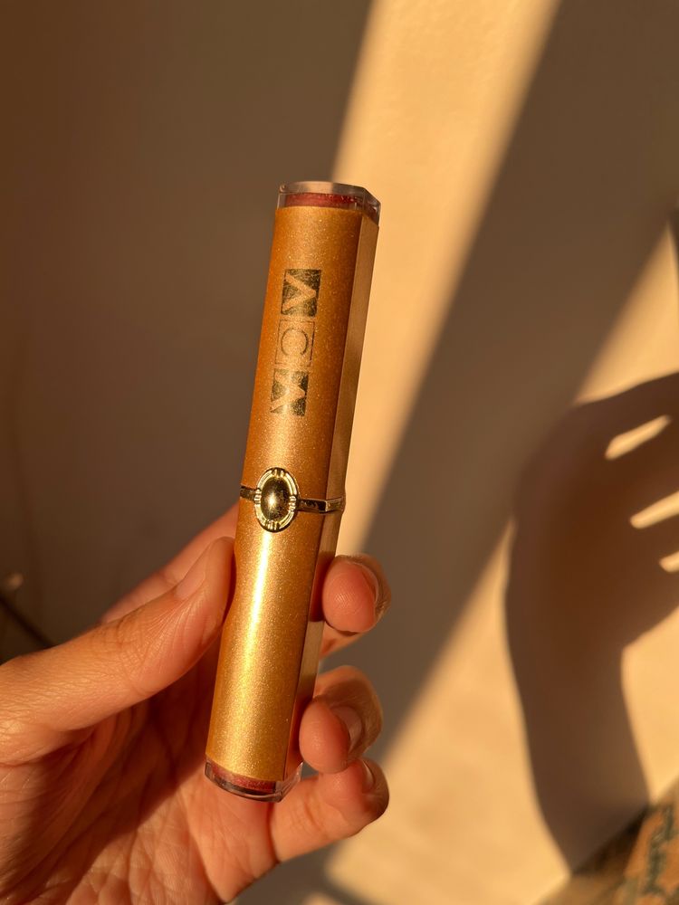 VOV Lipstick