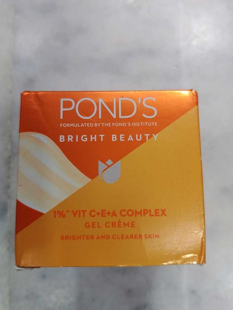 Pond&#39;s Bright Beauty Gel Creme