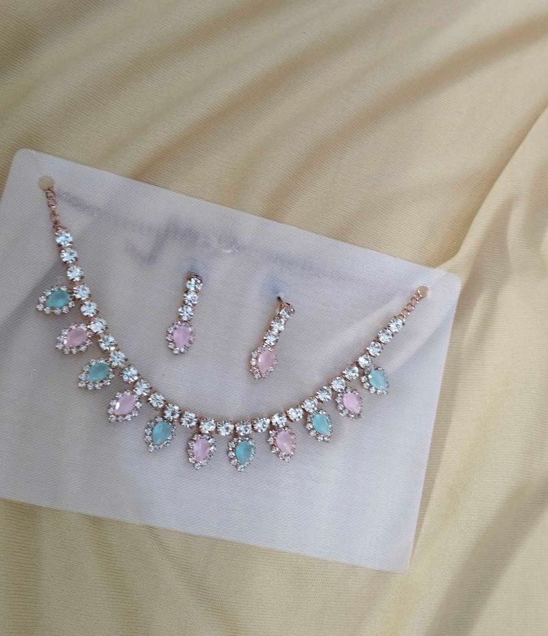 Pastel Stone Necklace Set