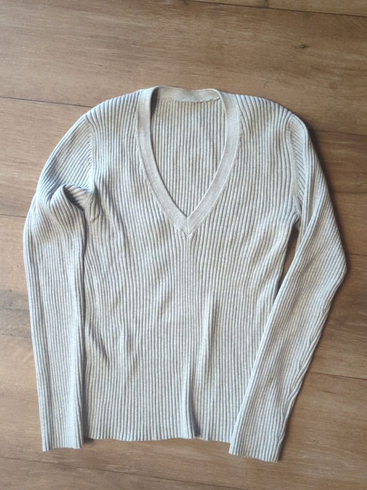 Grey Ribbed V Neck Sweater