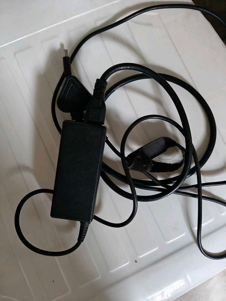 Dell 65W Laptop Charger