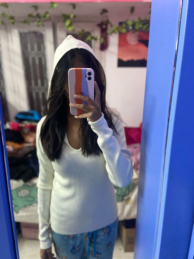 White Hoodie - Cozy and Stylish
