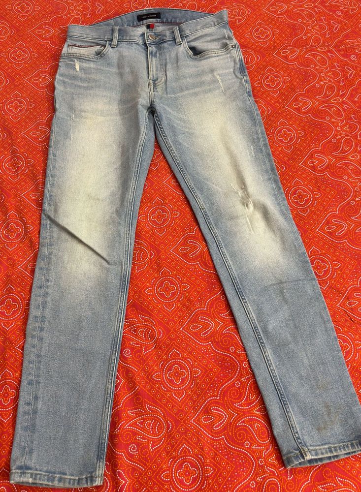Tommy Hilfiger Distressed Slim Fit Jeans