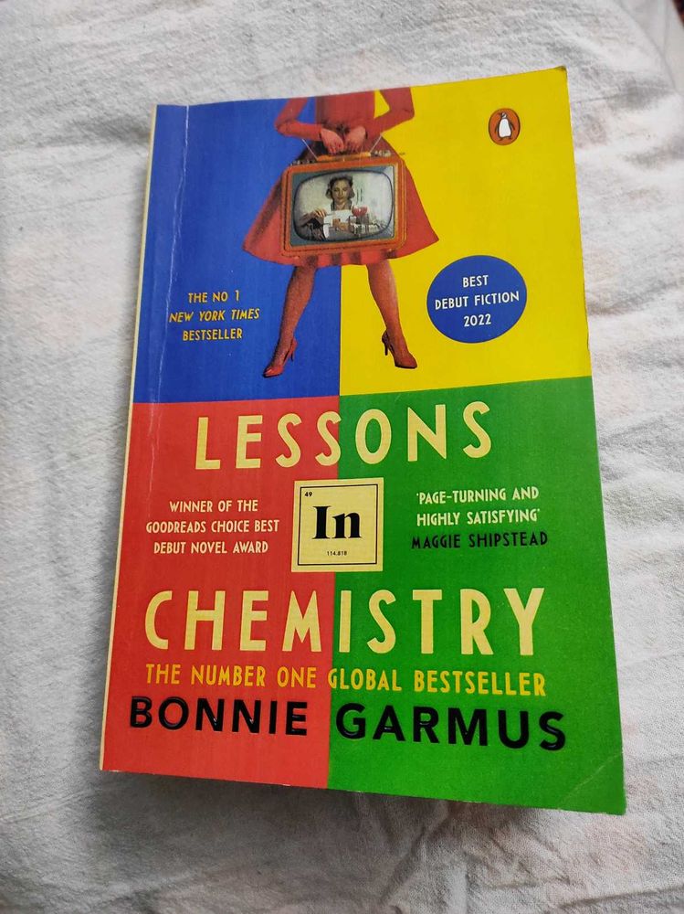 Lessons In Chemistry - Bestseller Fiction