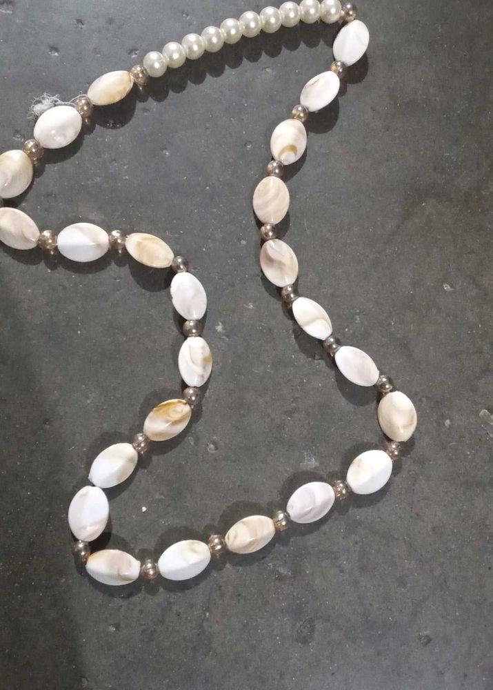 The Fashionable Chain (Mala)