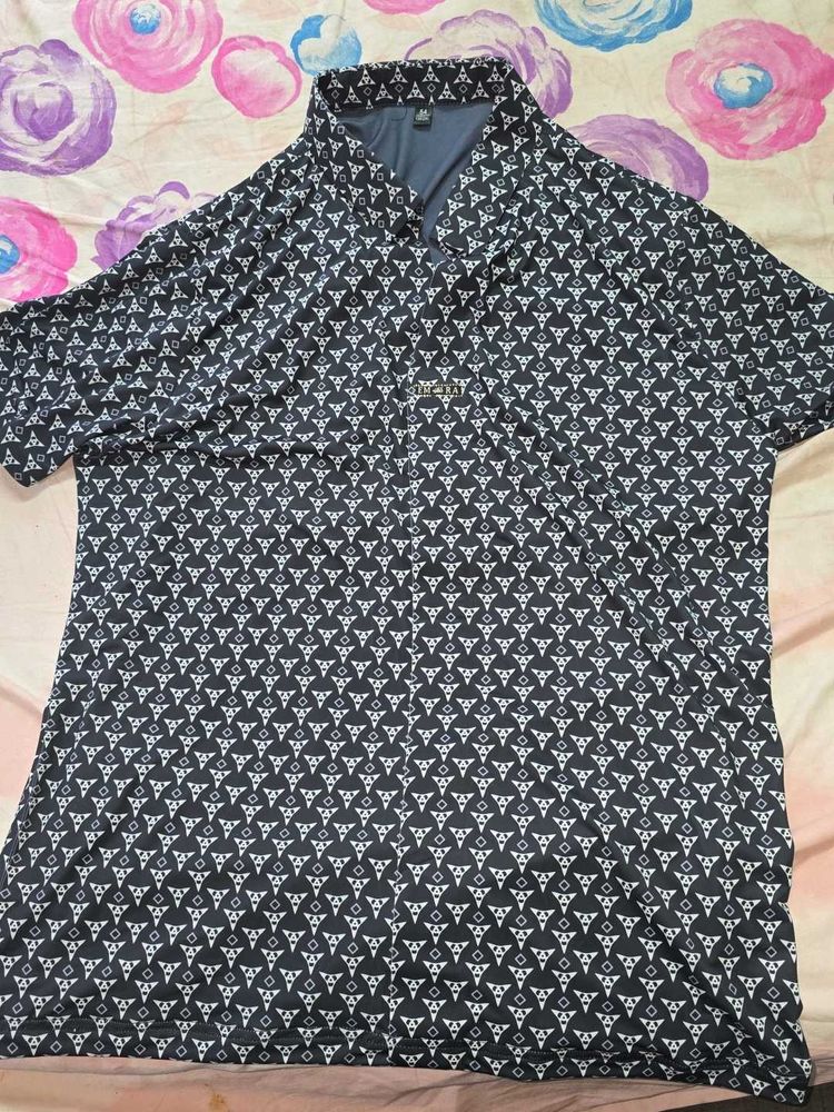 Patterned Men&#39;s Chinese fabric t-shirt