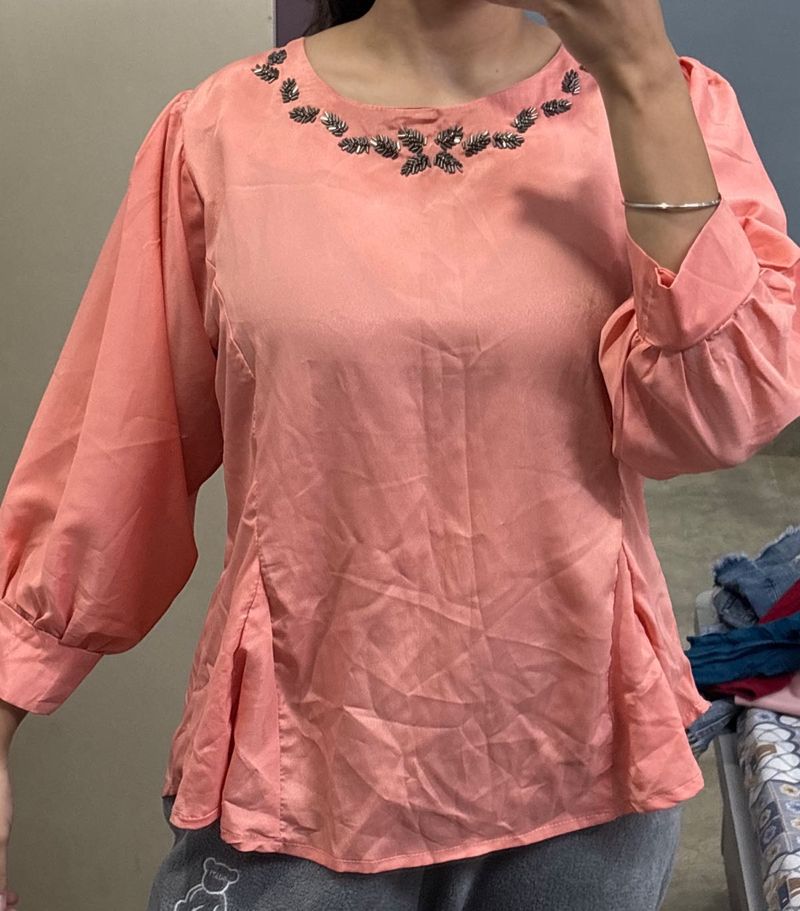 Elegant Peach Top