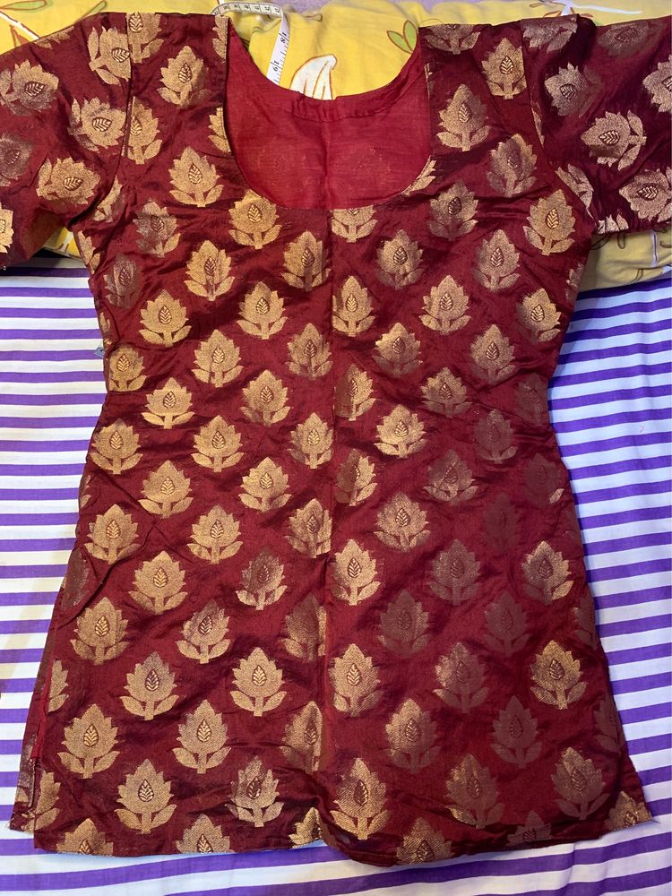 BRAND NEW Maroon kurti in Copper zari wor