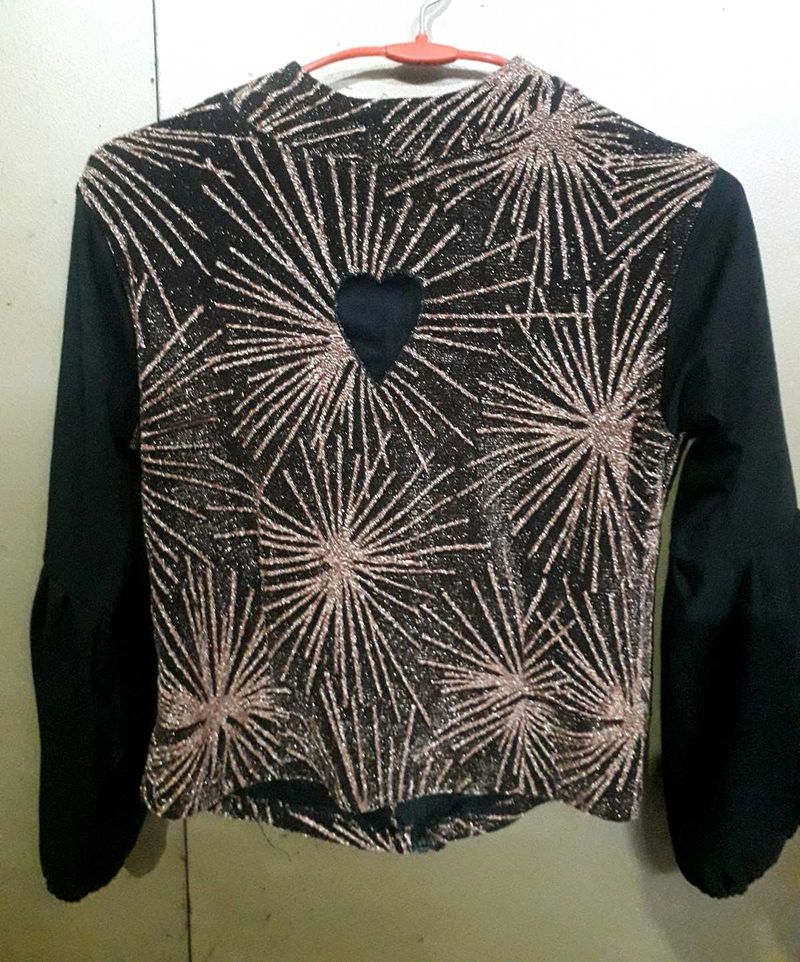 black and rose gold crop top