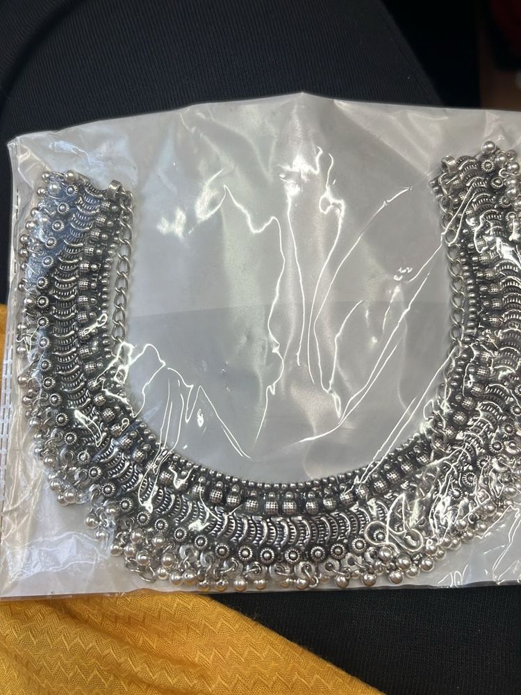 Oxidised Choker
