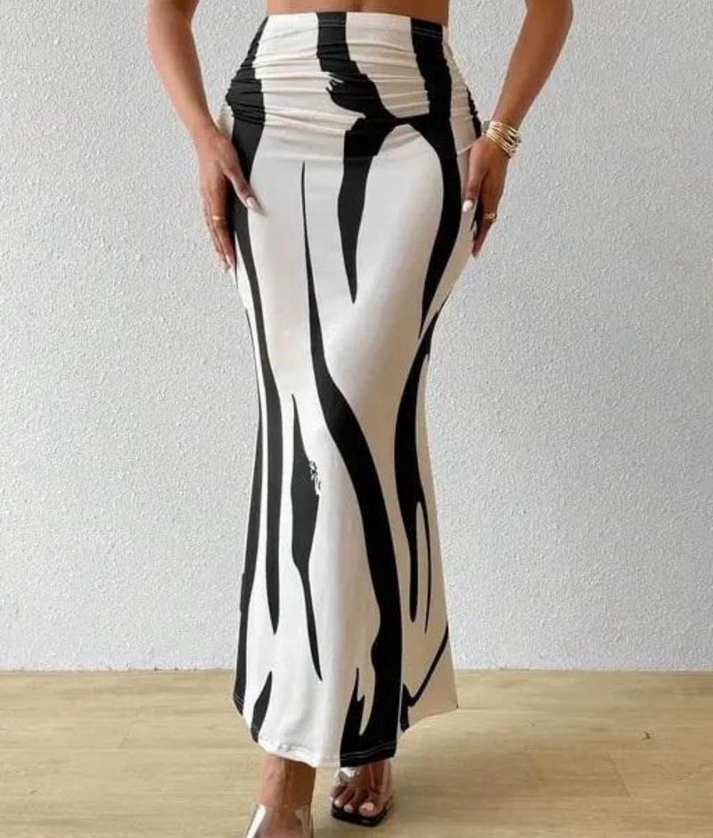 Chic Zebra Print Maxi Skirt