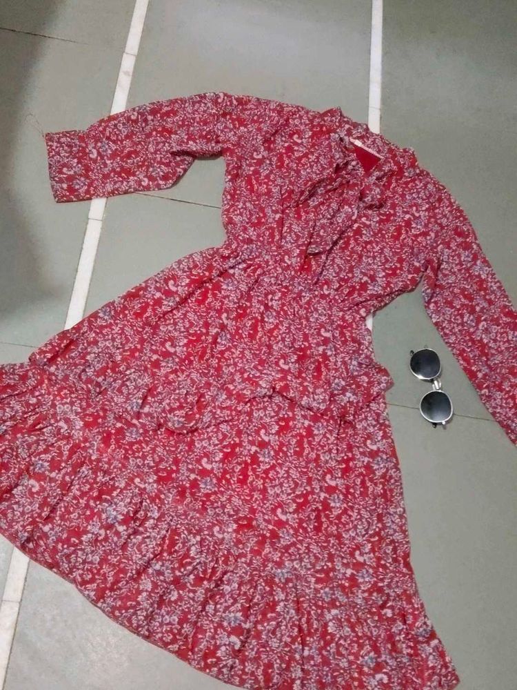 White And Red Floral Print Ruffle Dress Combo
