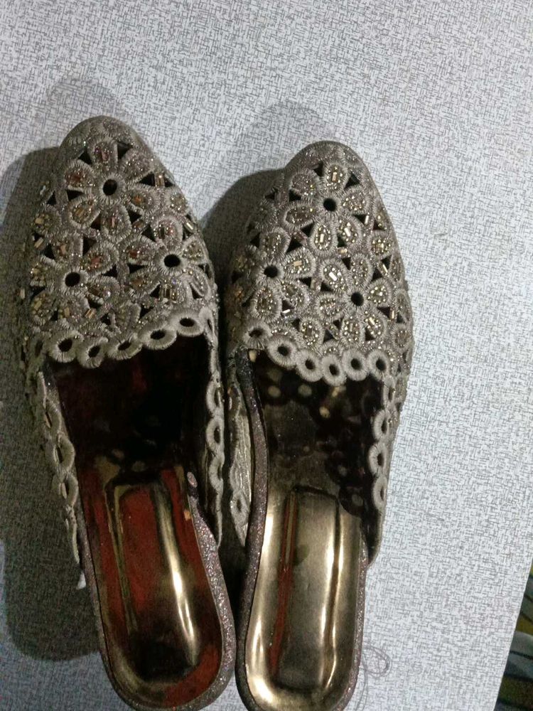 Embellished Women's Flats