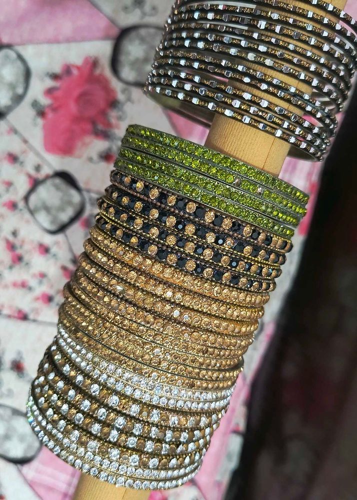 Sparkling Bangle Set