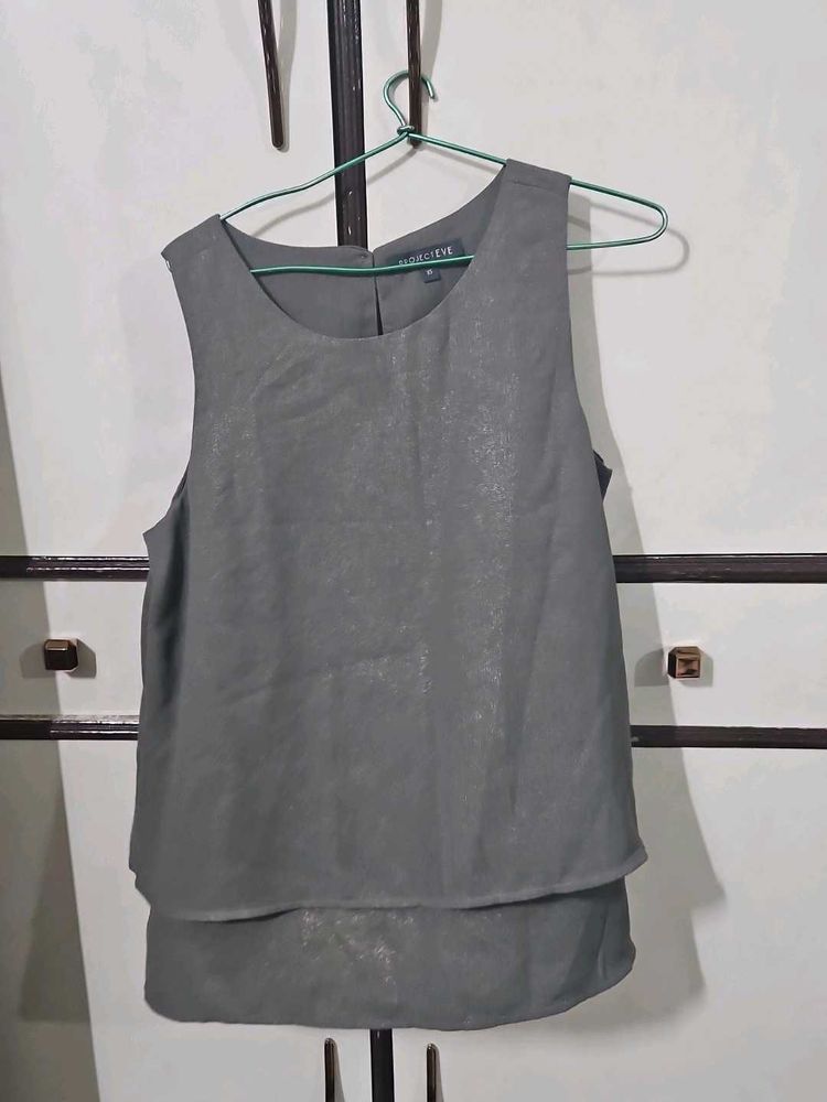 Sleeveless Layered Top