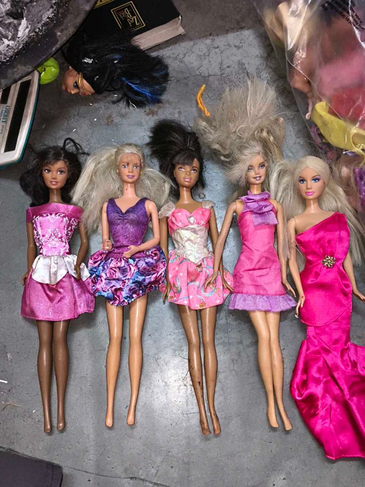 Barbie Dolls Bundle