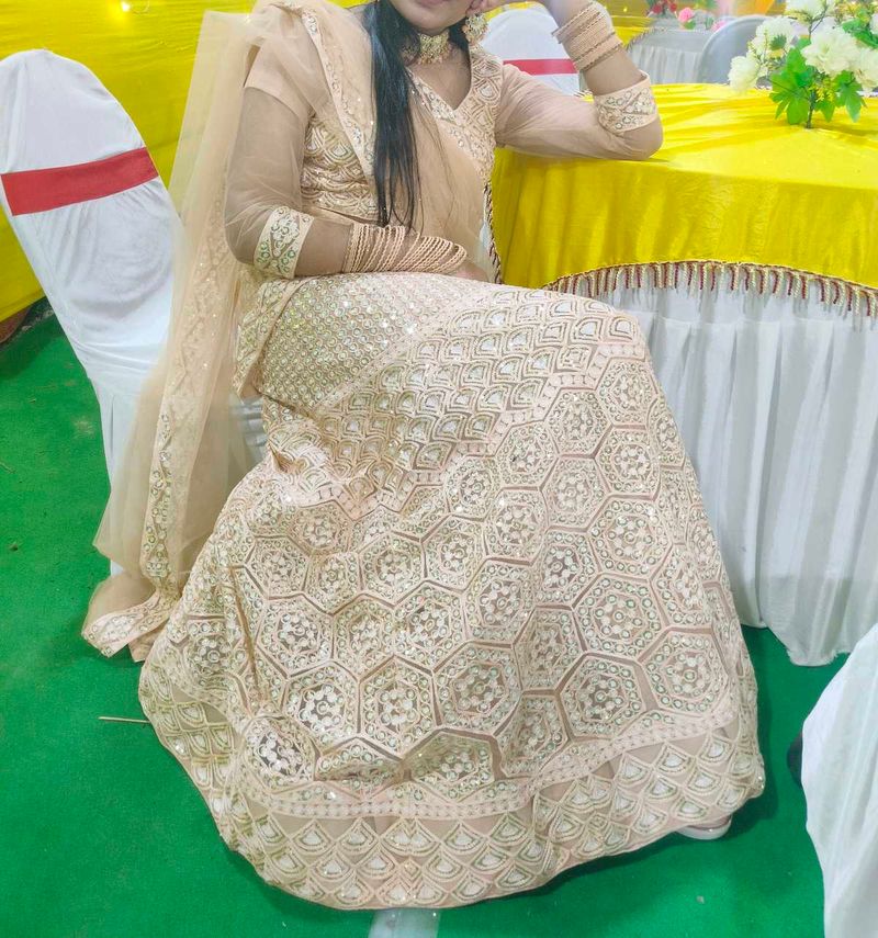 peach lehnga