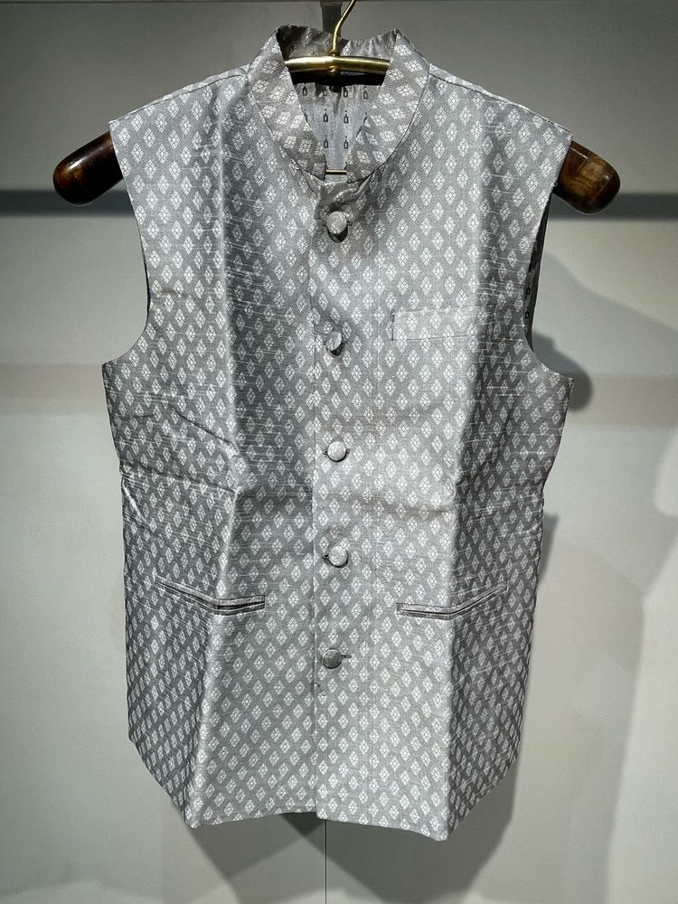 Gray Patterned Vest