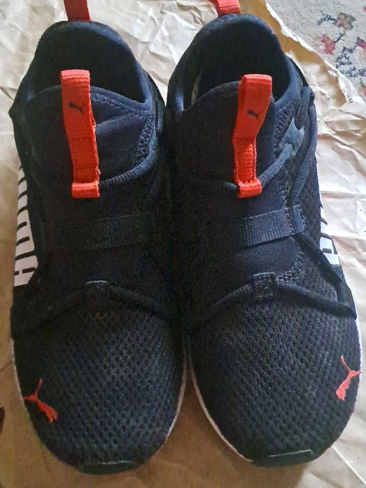 Puma Light Weight Sport Shoes