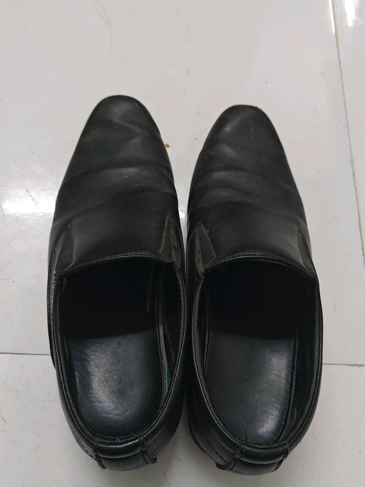 Bata Black Leather Slip-On Dress Shoes