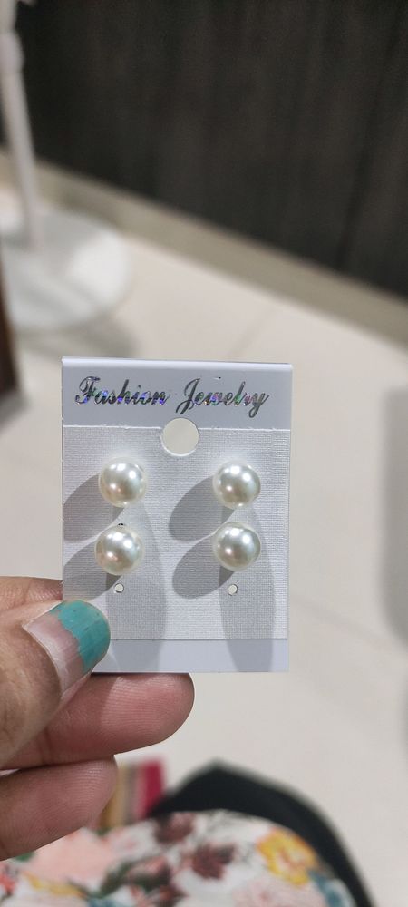 Beautiful Pearl Earrings set
