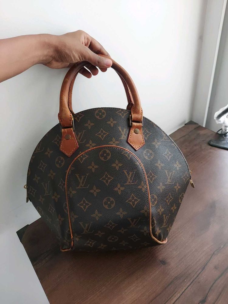Louis Vuitton Vintage Ellipse Bag LV