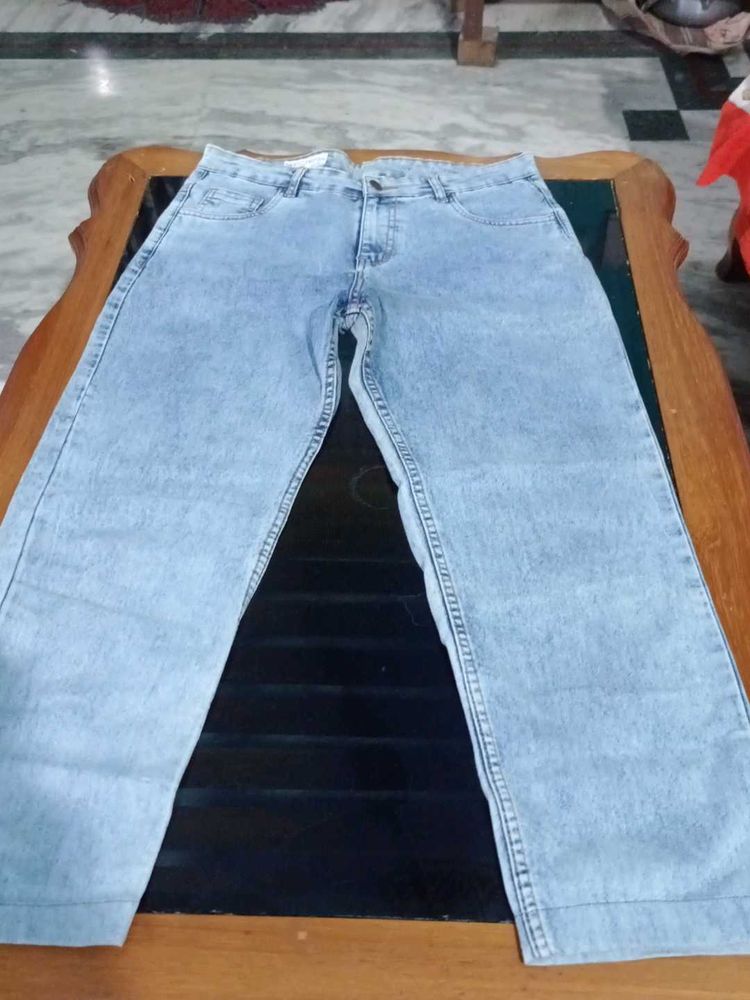 Light Wash Denim Jeans
