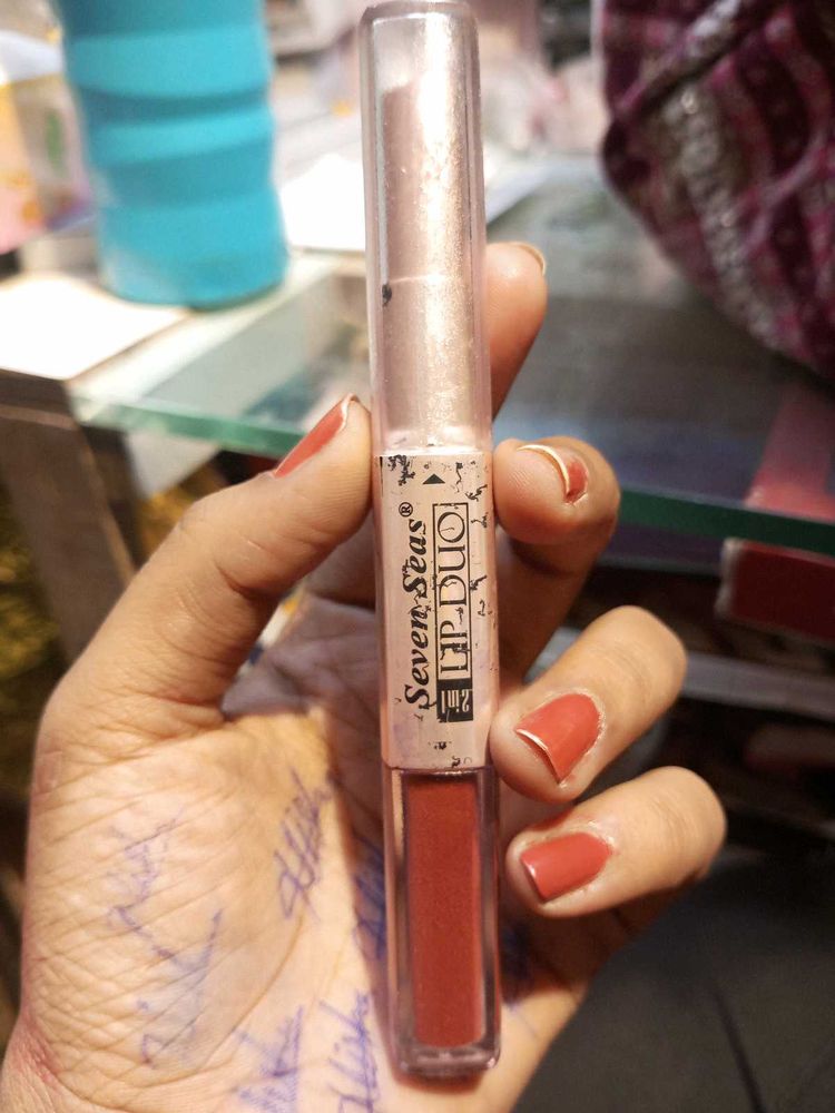 Two In One Seven Seas Waterpeoof Lipstic