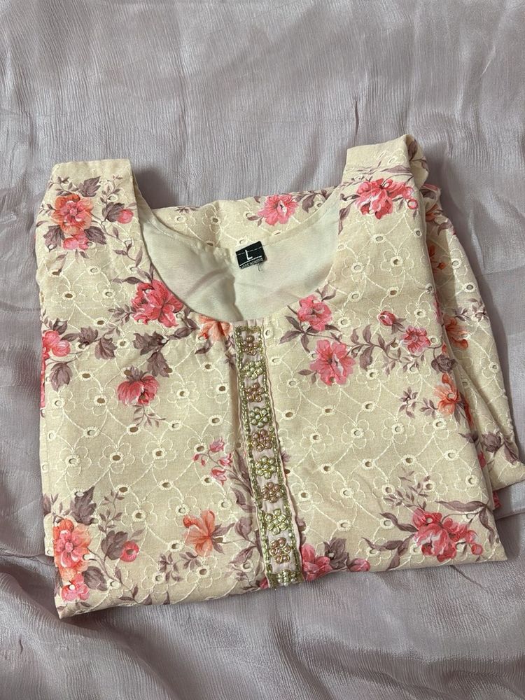 Floral Embroidered Kurta