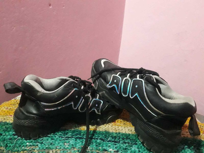 Black Sneakers For Women