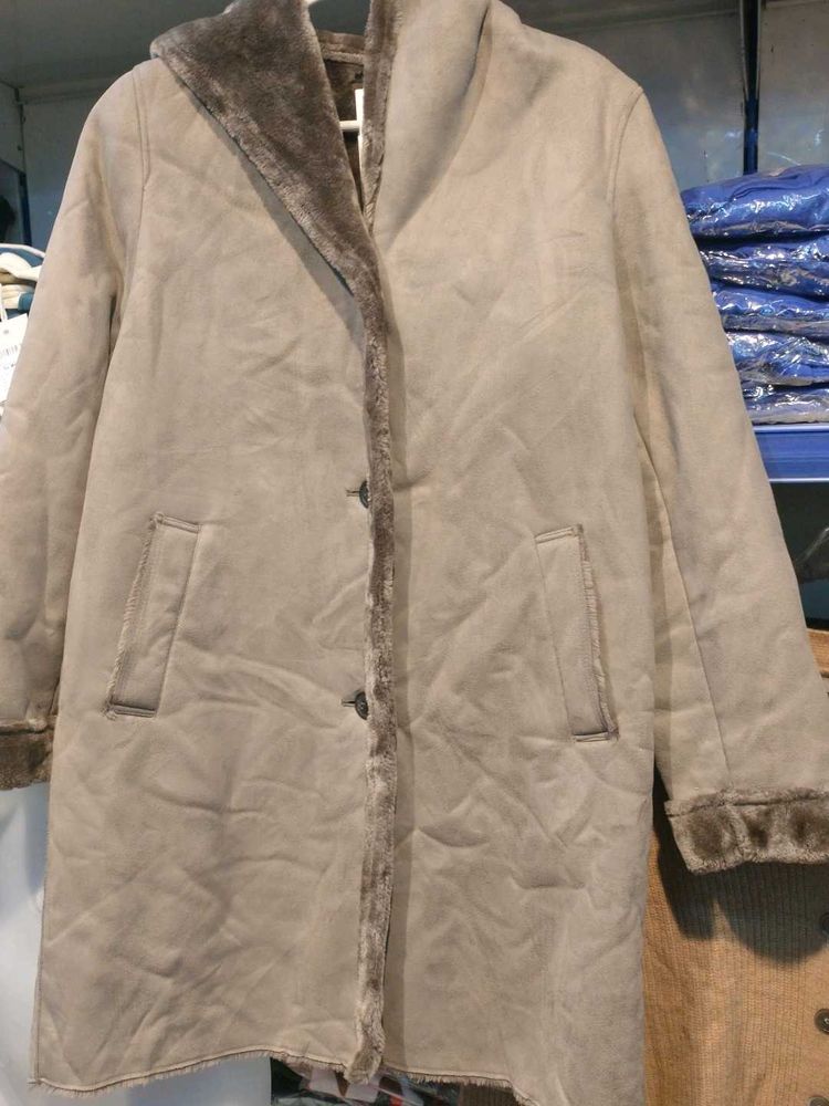 Stylish Faux Fur Lined Coat.no bargain